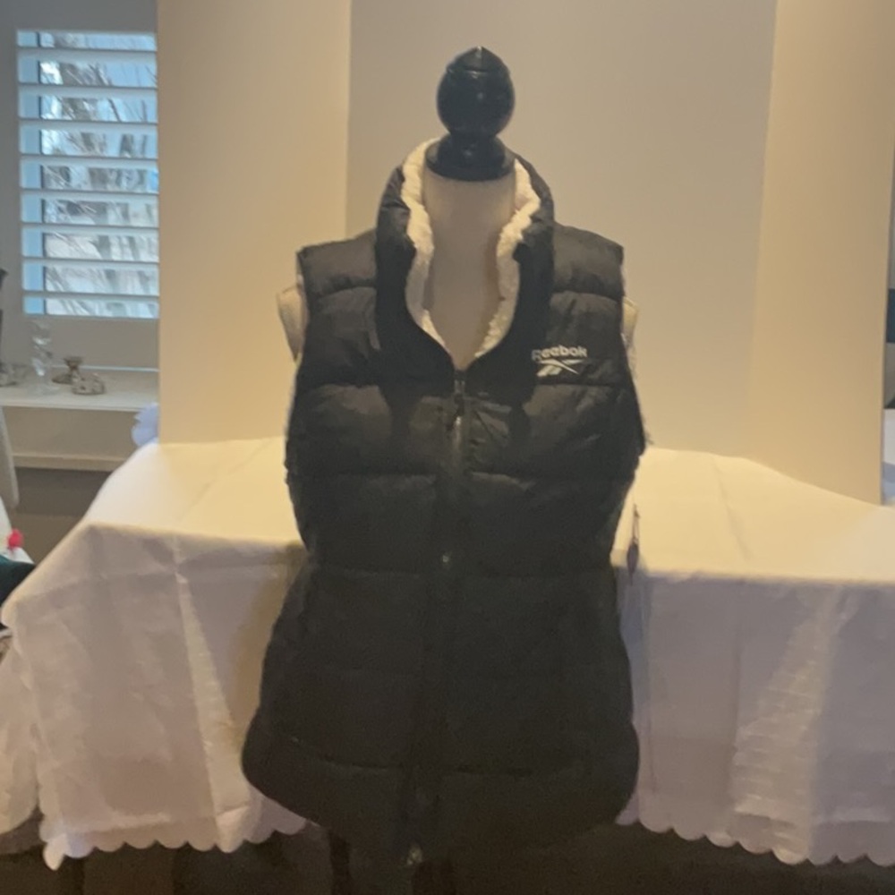 Reebok Reversible Women's Black Puffer Vest